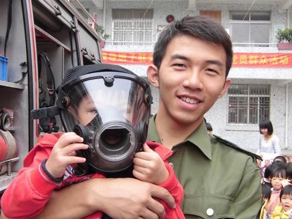 忠县无人机运载过程中如何确保货物包装的牢固性？